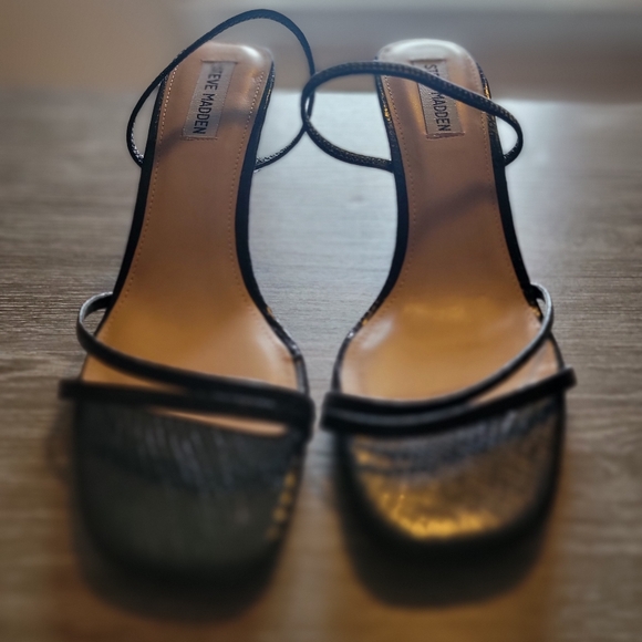 Steve Madden Shoes - Steve Madden loft heeled sandals sz 11
